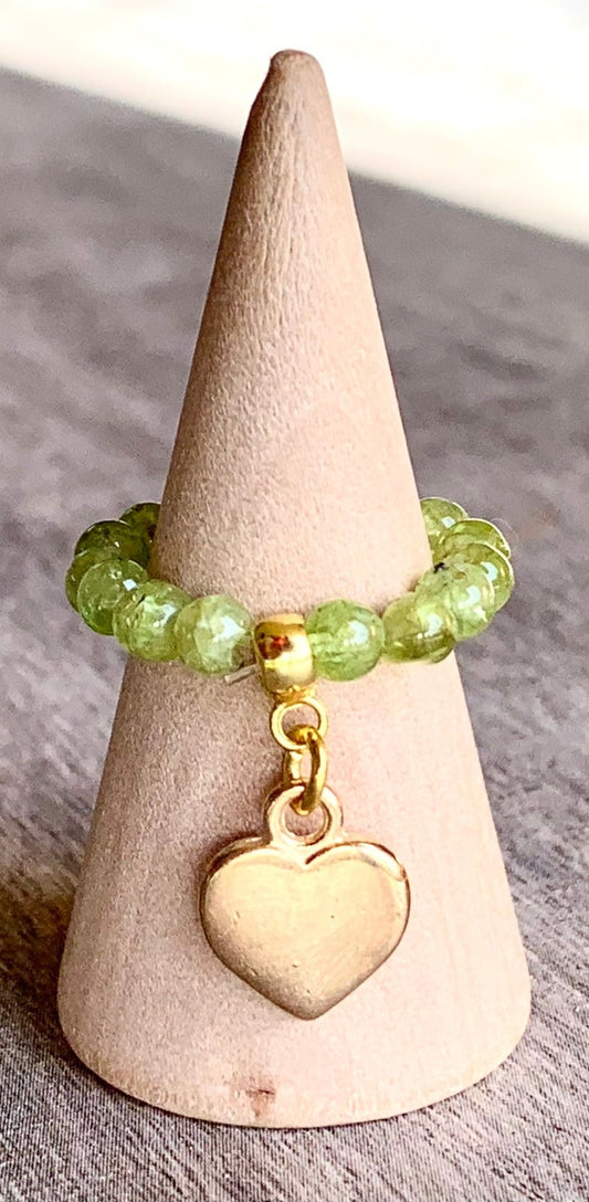 Gigi Handmade Peridot Beaded Expandable Ring with Heart Charm - Born Mystics